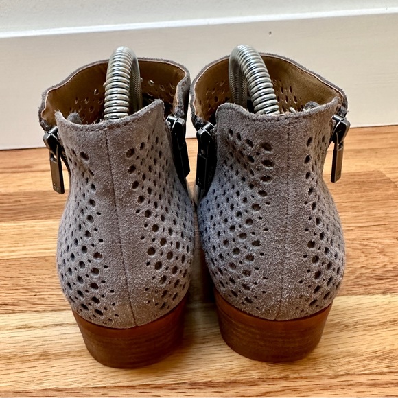 Lucky Brand Dark Stone Nubuck Suede Perforated Basel Ankle Booties Women’s 7.5 - Picture 3 of 8